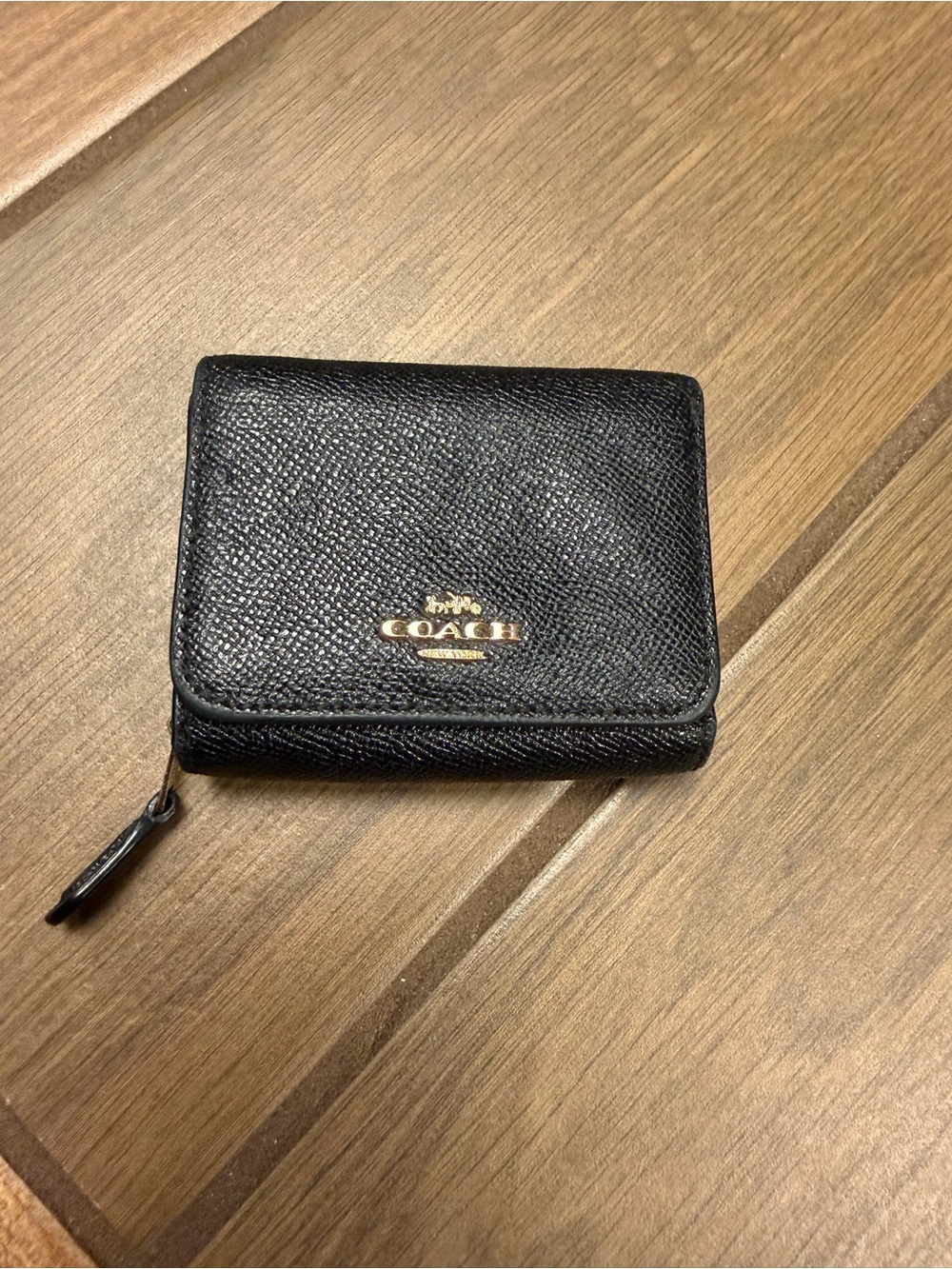 Coach Women's Small Snap Trifold Wallet in Crossgrain Leather